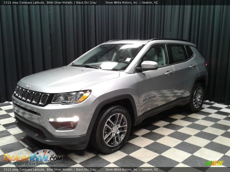 2019 Jeep Compass Latitude Billet Silver Metallic / Black/Ski Gray Photo #2