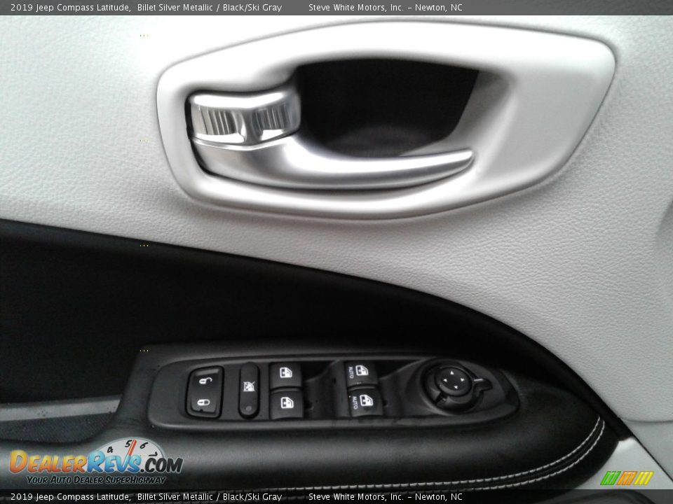 2019 Jeep Compass Latitude Billet Silver Metallic / Black/Ski Gray Photo #9