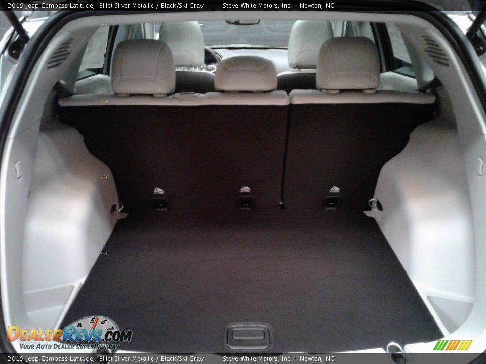 2019 Jeep Compass Latitude Billet Silver Metallic / Black/Ski Gray Photo #12