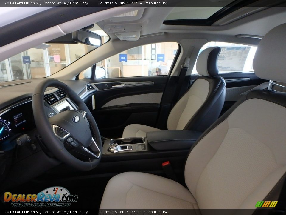 2019 Ford Fusion SE Oxford White / Light Putty Photo #7