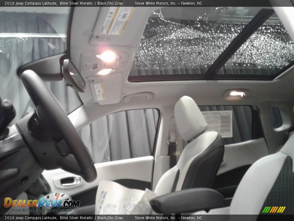 2019 Jeep Compass Latitude Billet Silver Metallic / Black/Ski Gray Photo #27