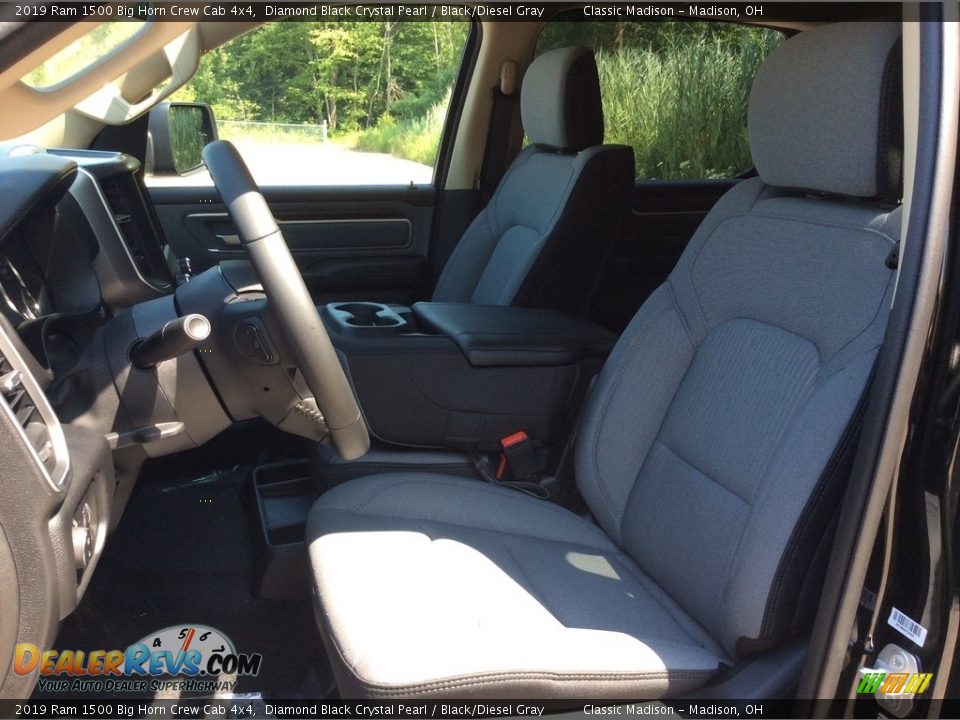 2019 Ram 1500 Big Horn Crew Cab 4x4 Diamond Black Crystal Pearl / Black/Diesel Gray Photo #3