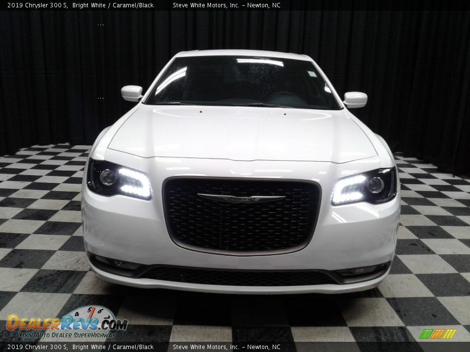 2019 Chrysler 300 S Bright White / Caramel/Black Photo #3