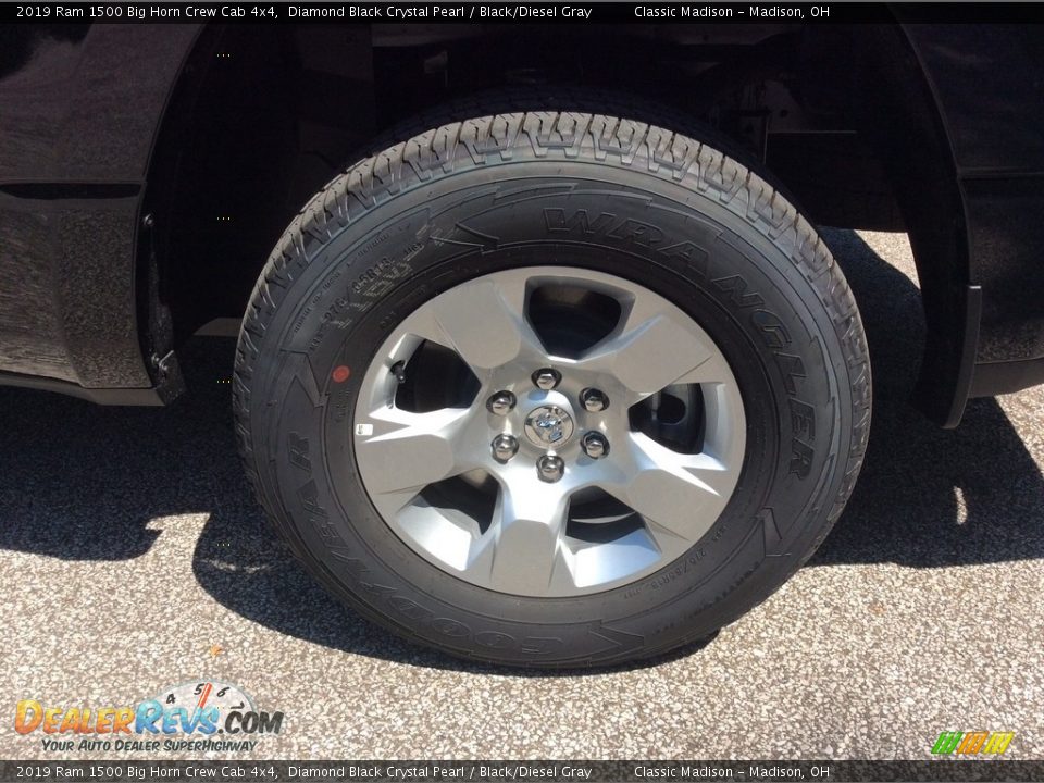 2019 Ram 1500 Big Horn Crew Cab 4x4 Diamond Black Crystal Pearl / Black/Diesel Gray Photo #9