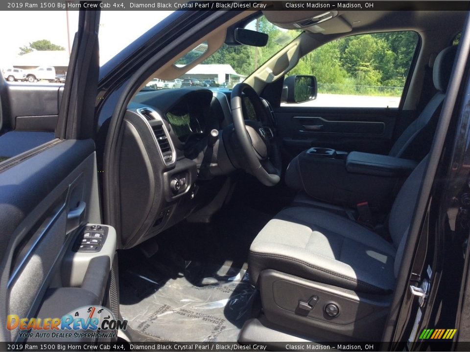 2019 Ram 1500 Big Horn Crew Cab 4x4 Diamond Black Crystal Pearl / Black/Diesel Gray Photo #11