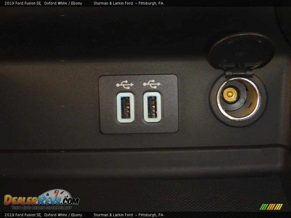 2019 Ford Fusion SE Oxford White / Ebony Photo #15