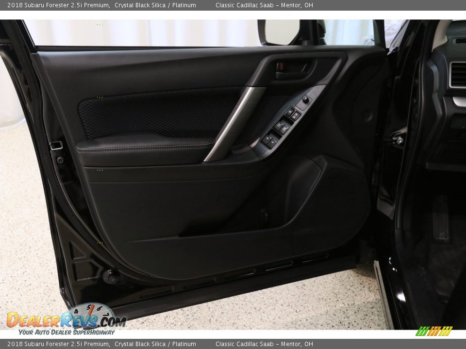 2018 Subaru Forester 2.5i Premium Crystal Black Silica / Platinum Photo #4