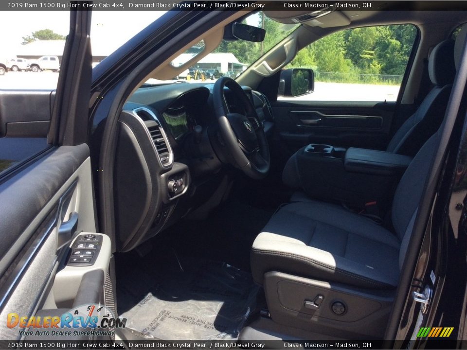 2019 Ram 1500 Big Horn Crew Cab 4x4 Diamond Black Crystal Pearl / Black/Diesel Gray Photo #11