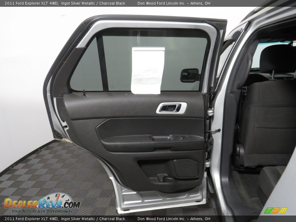 2011 Ford Explorer XLT 4WD Ingot Silver Metallic / Charcoal Black Photo #20