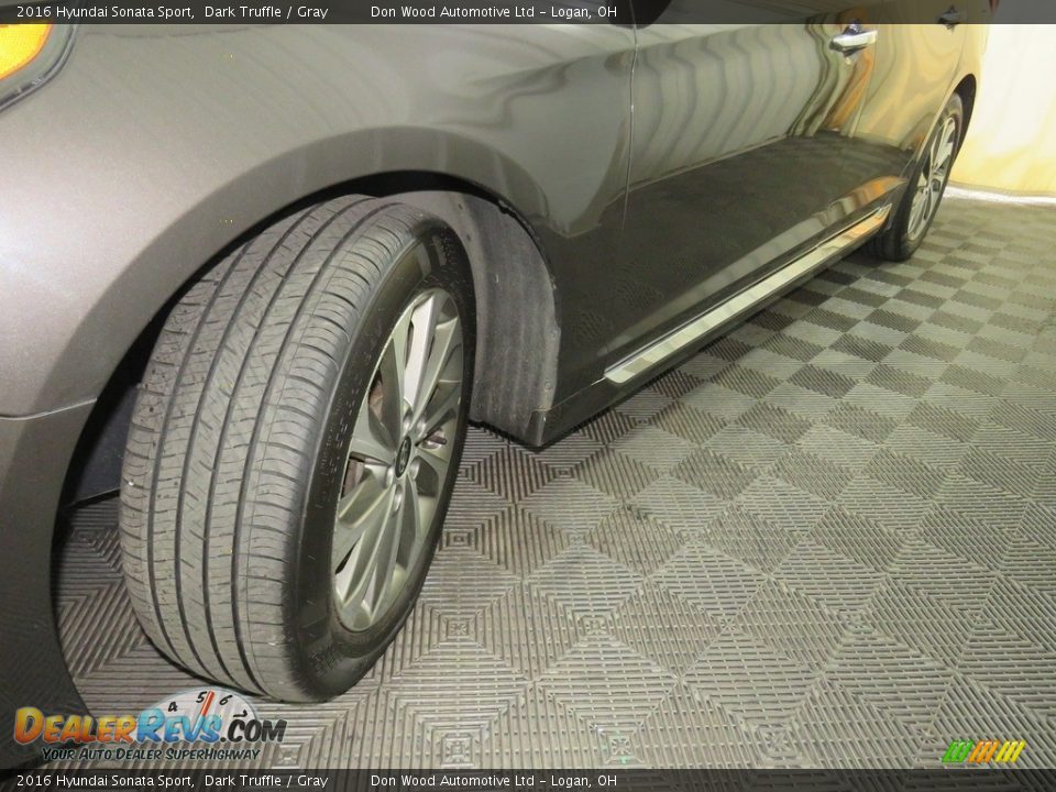 2016 Hyundai Sonata Sport Dark Truffle / Gray Photo #11
