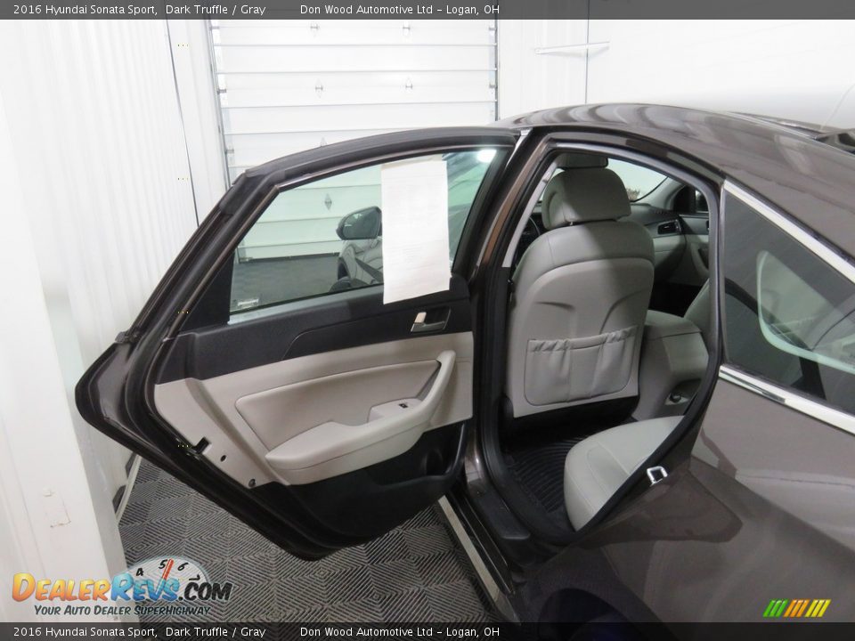 2016 Hyundai Sonata Sport Dark Truffle / Gray Photo #33