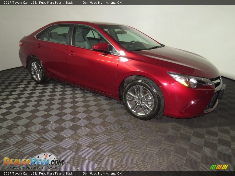2017 Toyota Camry SE Ruby Flare Pearl / Black Photo #3