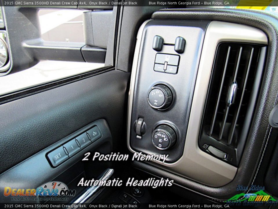 2015 GMC Sierra 3500HD Denali Crew Cab 4x4 Onyx Black / Denali Jet Black Photo #22