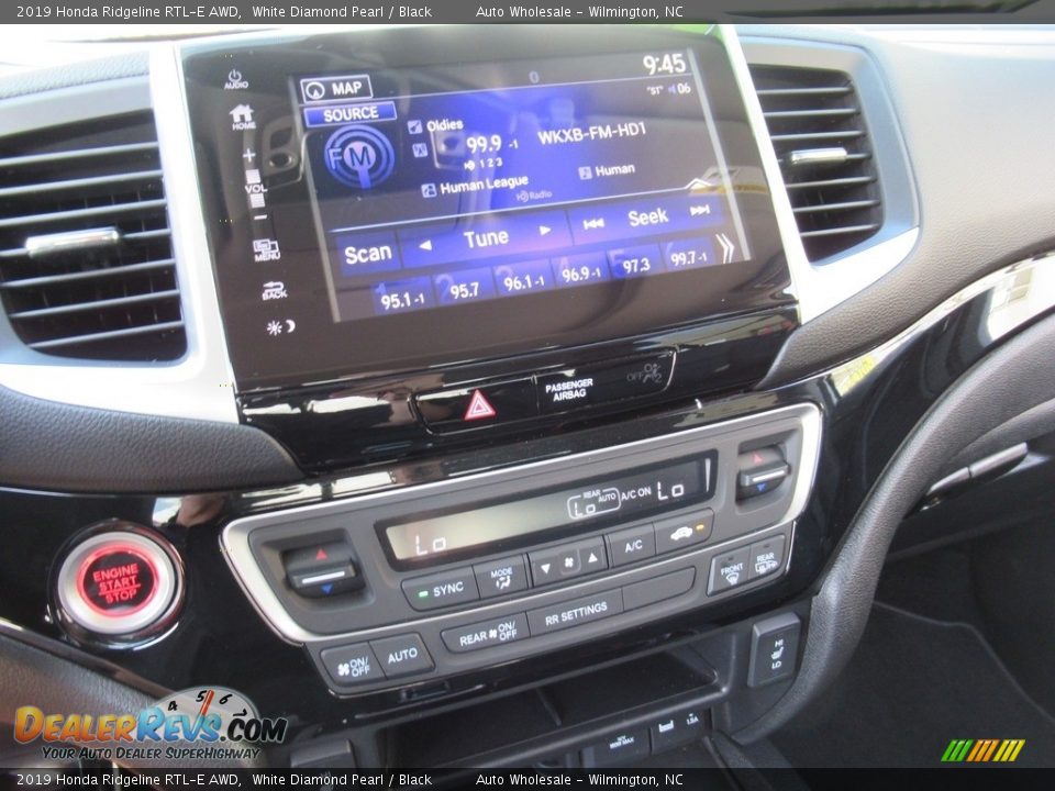 2019 Honda Ridgeline RTL-E AWD White Diamond Pearl / Black Photo #17