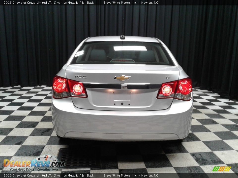 2016 Chevrolet Cruze Limited LT Silver Ice Metallic / Jet Black Photo #7