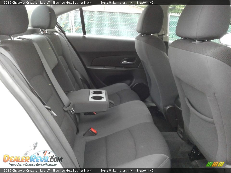 2016 Chevrolet Cruze Limited LT Silver Ice Metallic / Jet Black Photo #14