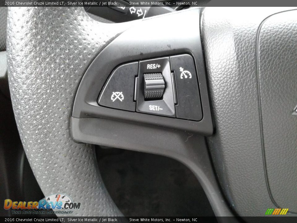 2016 Chevrolet Cruze Limited LT Silver Ice Metallic / Jet Black Photo #17