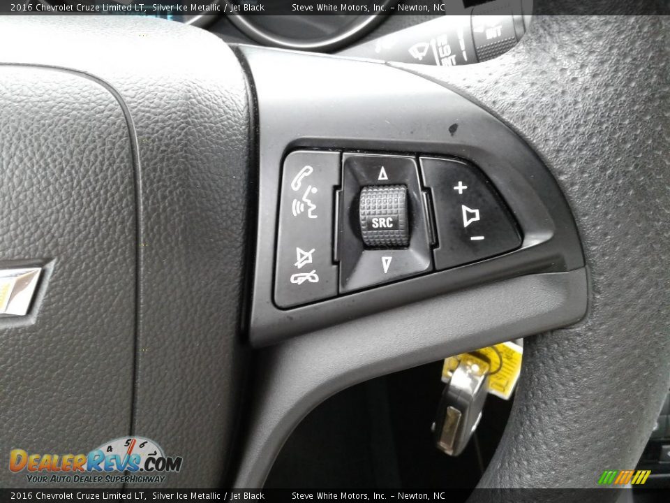2016 Chevrolet Cruze Limited LT Silver Ice Metallic / Jet Black Photo #18