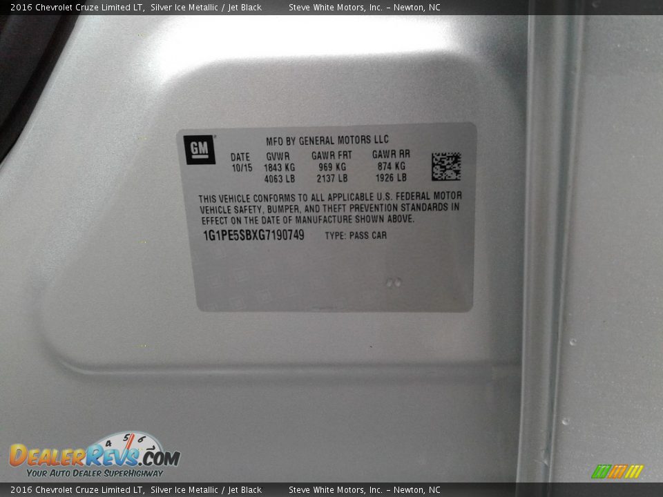 2016 Chevrolet Cruze Limited LT Silver Ice Metallic / Jet Black Photo #28