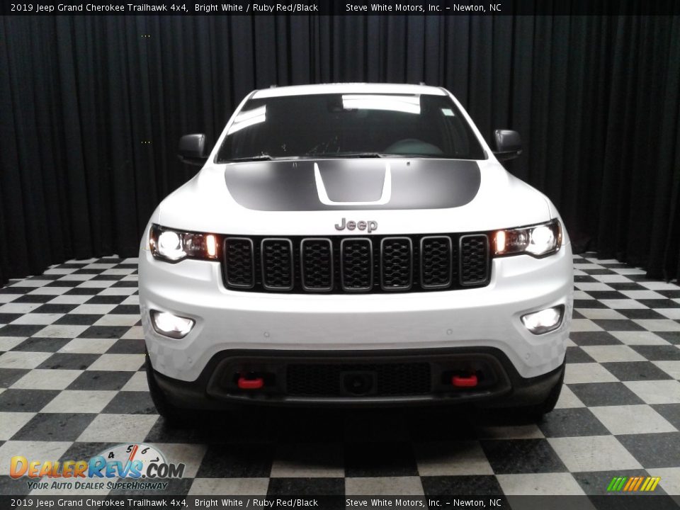 2019 Jeep Grand Cherokee Trailhawk 4x4 Bright White / Ruby Red/Black Photo #3