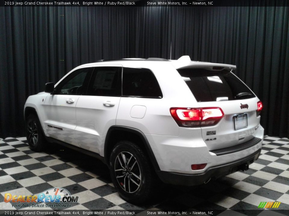 2019 Jeep Grand Cherokee Trailhawk 4x4 Bright White / Ruby Red/Black Photo #8