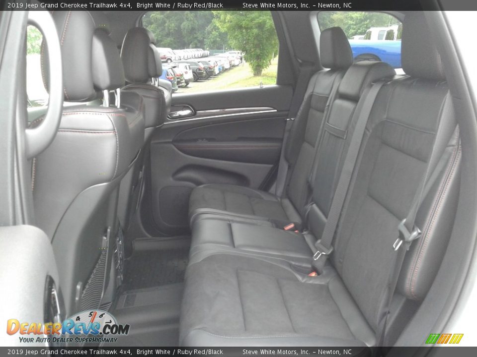 Rear Seat of 2019 Jeep Grand Cherokee Trailhawk 4x4 Photo #11