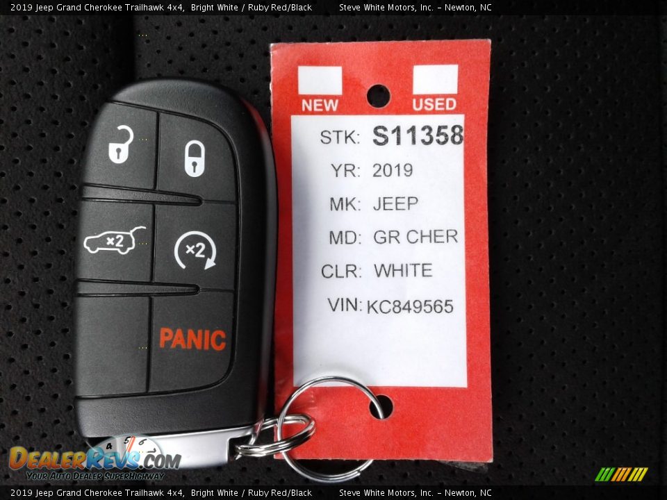 2019 Jeep Grand Cherokee Trailhawk 4x4 Bright White / Ruby Red/Black Photo #34