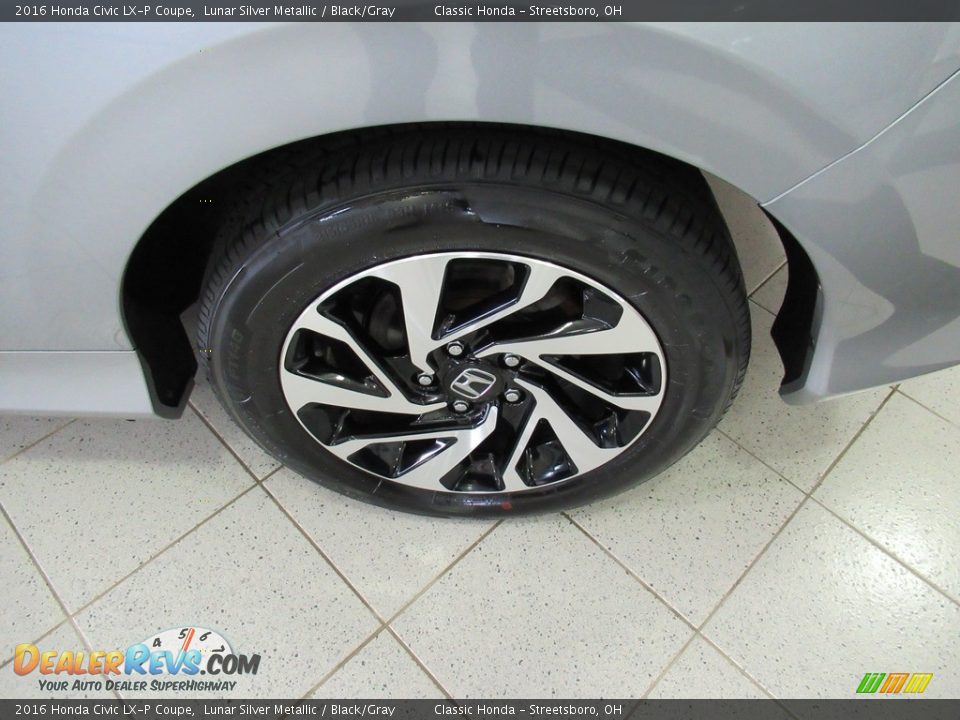 2016 Honda Civic LX-P Coupe Lunar Silver Metallic / Black/Gray Photo #11