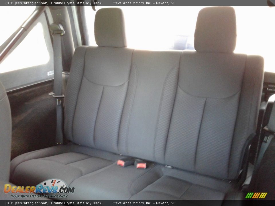 2016 Jeep Wrangler Sport Granite Crystal Metallic / Black Photo #11