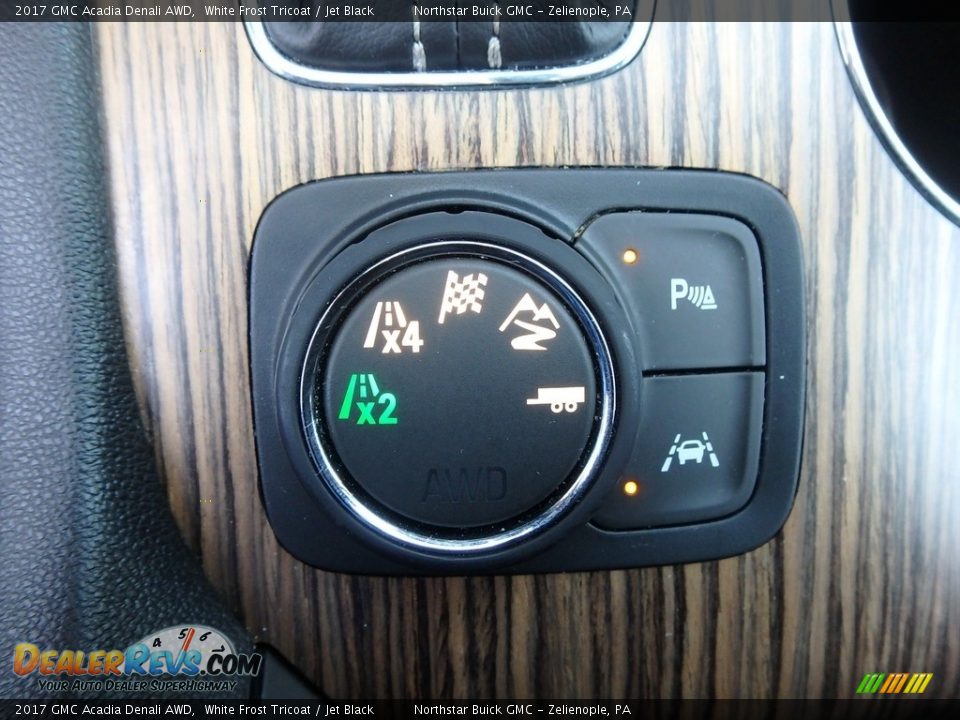 2017 GMC Acadia Denali AWD White Frost Tricoat / Jet Black Photo #24