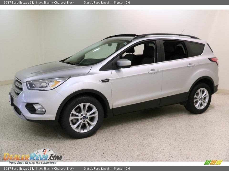 2017 Ford Escape SE Ingot Silver / Charcoal Black Photo #3