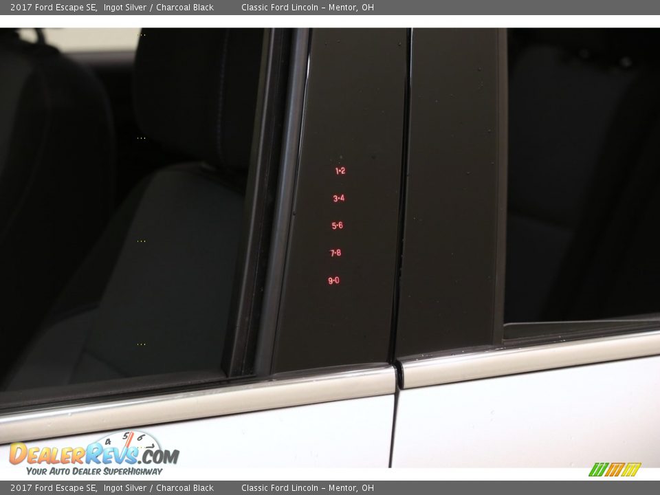 2017 Ford Escape SE Ingot Silver / Charcoal Black Photo #4