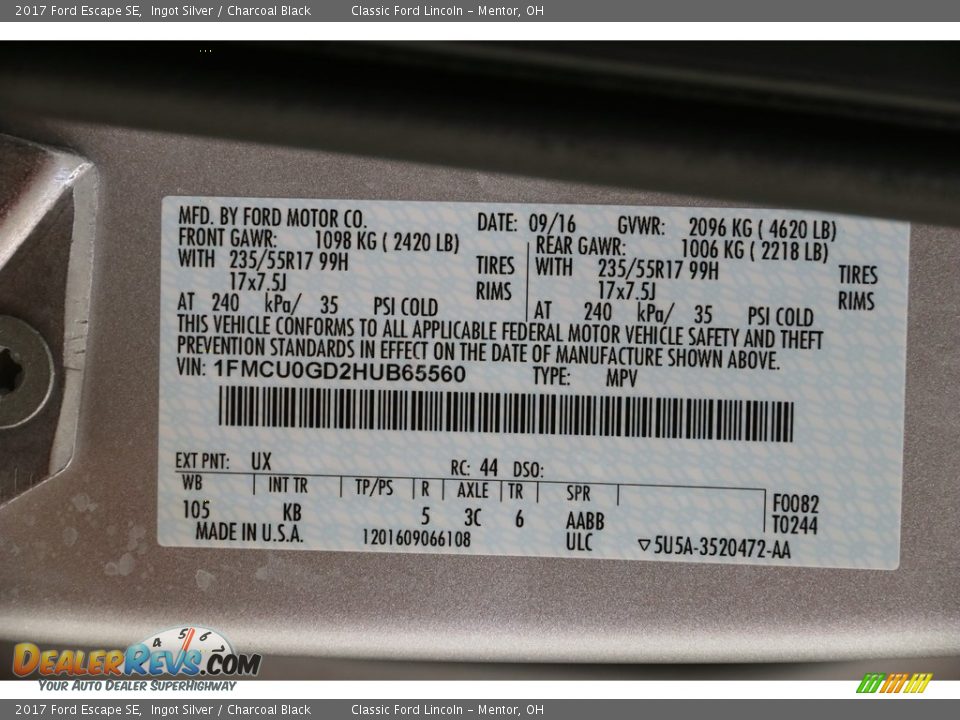 2017 Ford Escape SE Ingot Silver / Charcoal Black Photo #22