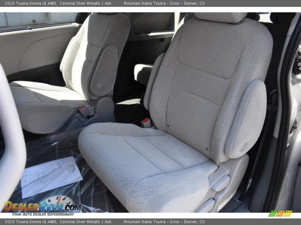 Rear Seat of 2020 Toyota Sienna LE AWD Photo #9