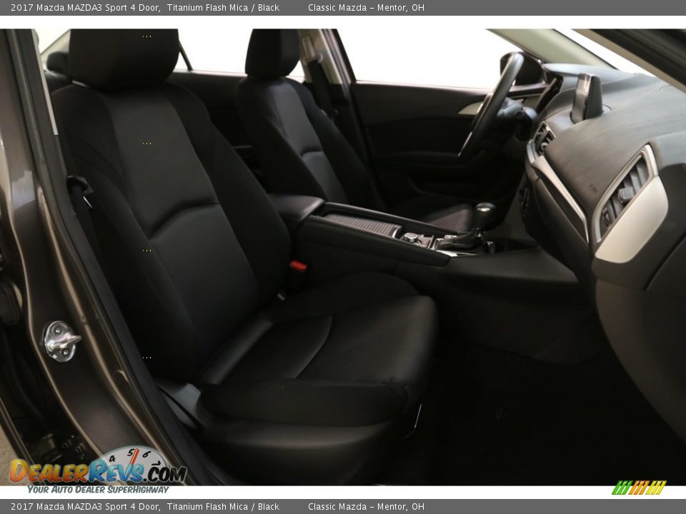 2017 Mazda MAZDA3 Sport 4 Door Titanium Flash Mica / Black Photo #17