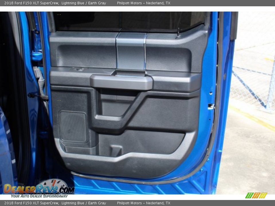 2018 Ford F150 XLT SuperCrew Lightning Blue / Earth Gray Photo #24