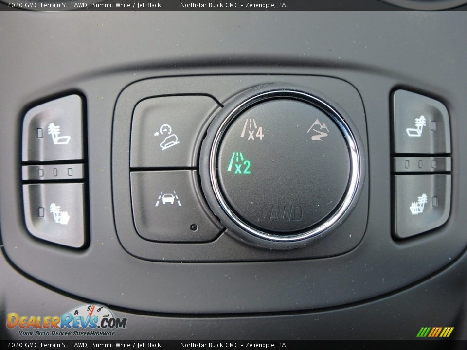 Controls of 2020 GMC Terrain SLT AWD Photo #18