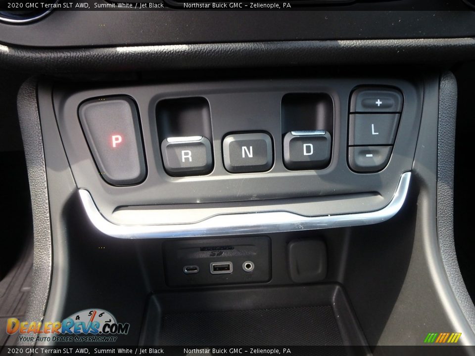 2020 GMC Terrain SLT AWD Shifter Photo #20