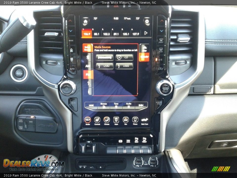 2019 Ram 3500 Laramie Crew Cab 4x4 Bright White / Black Photo #23