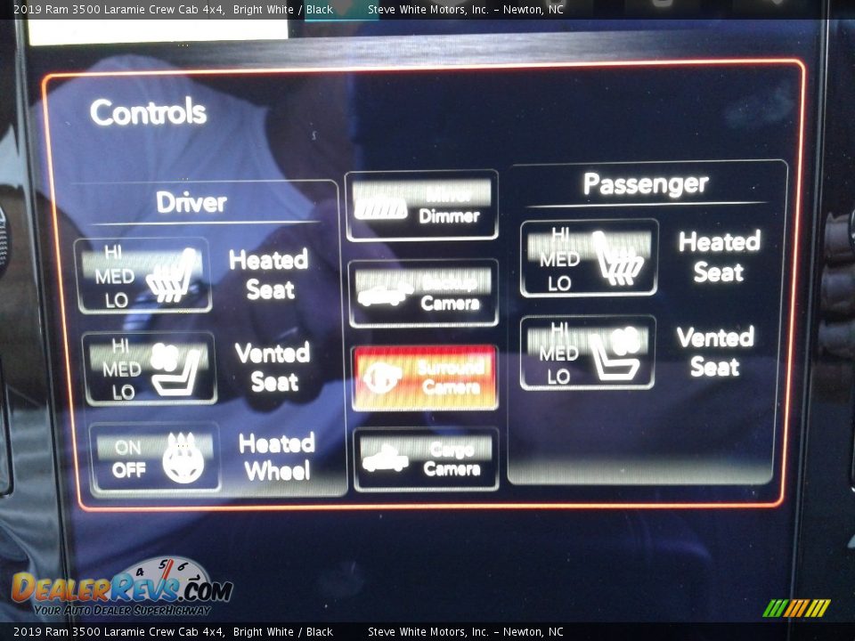 2019 Ram 3500 Laramie Crew Cab 4x4 Bright White / Black Photo #26