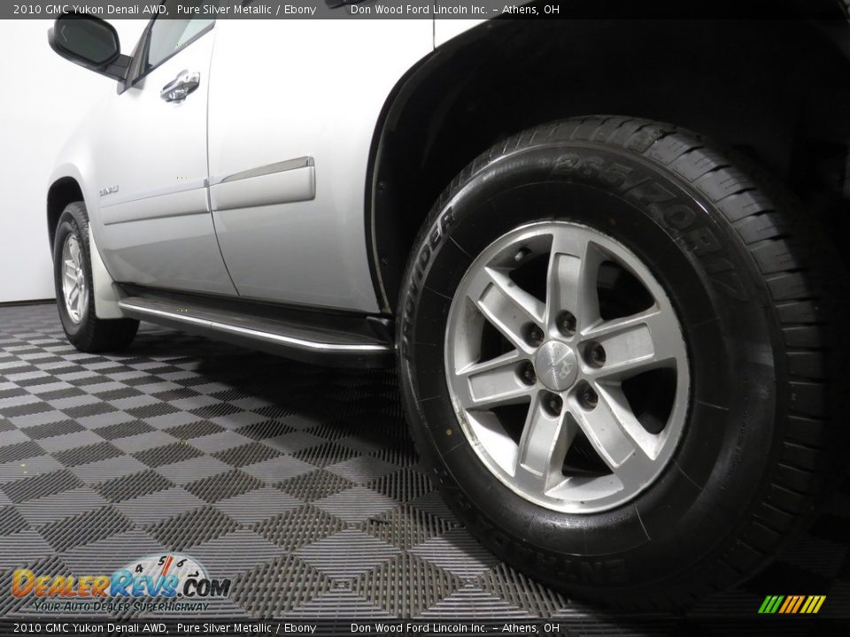 2010 GMC Yukon Denali AWD Pure Silver Metallic / Ebony Photo #11