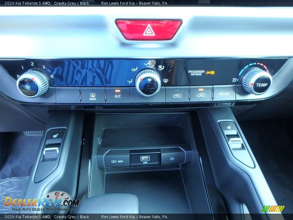 Controls of 2020 Kia Telluride S AWD Photo #18