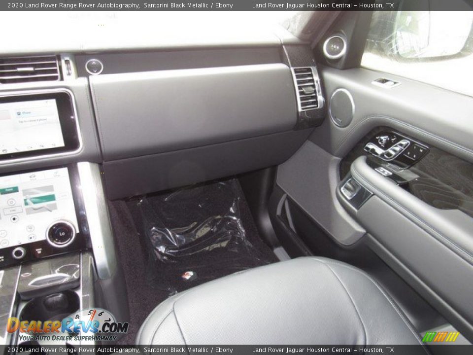 Dashboard of 2020 Land Rover Range Rover Autobiography Photo #15