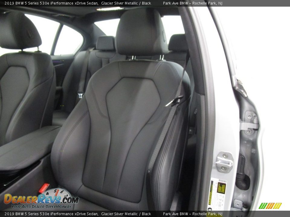 2019 BMW 5 Series 530e iPerformance xDrive Sedan Glacier Silver Metallic / Black Photo #8