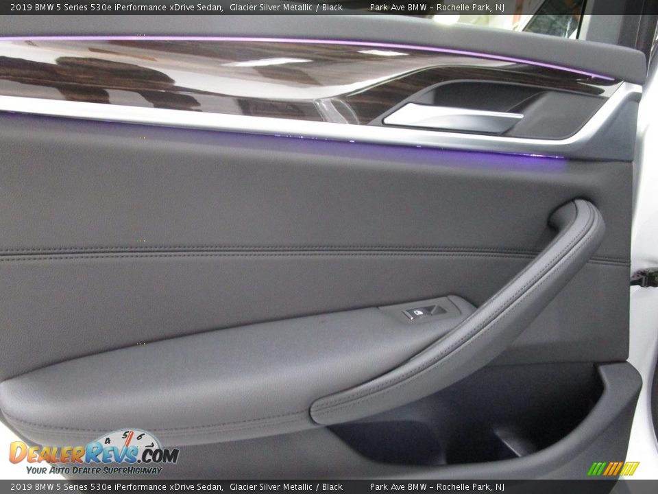 2019 BMW 5 Series 530e iPerformance xDrive Sedan Glacier Silver Metallic / Black Photo #10
