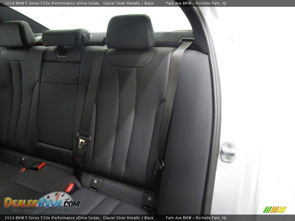 2019 BMW 5 Series 530e iPerformance xDrive Sedan Glacier Silver Metallic / Black Photo #11