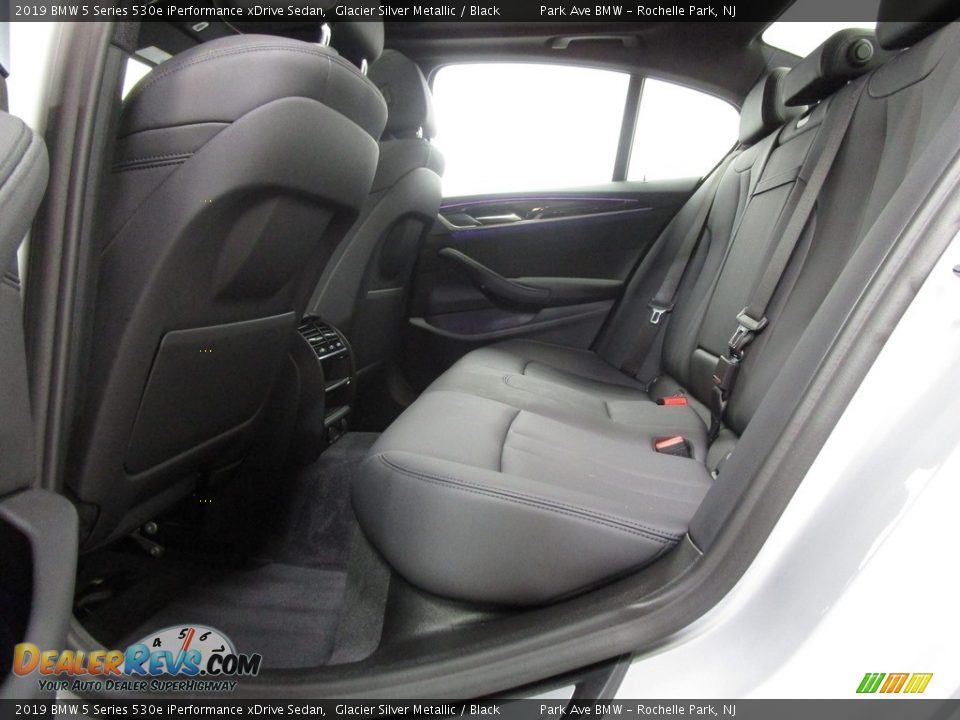 2019 BMW 5 Series 530e iPerformance xDrive Sedan Glacier Silver Metallic / Black Photo #12