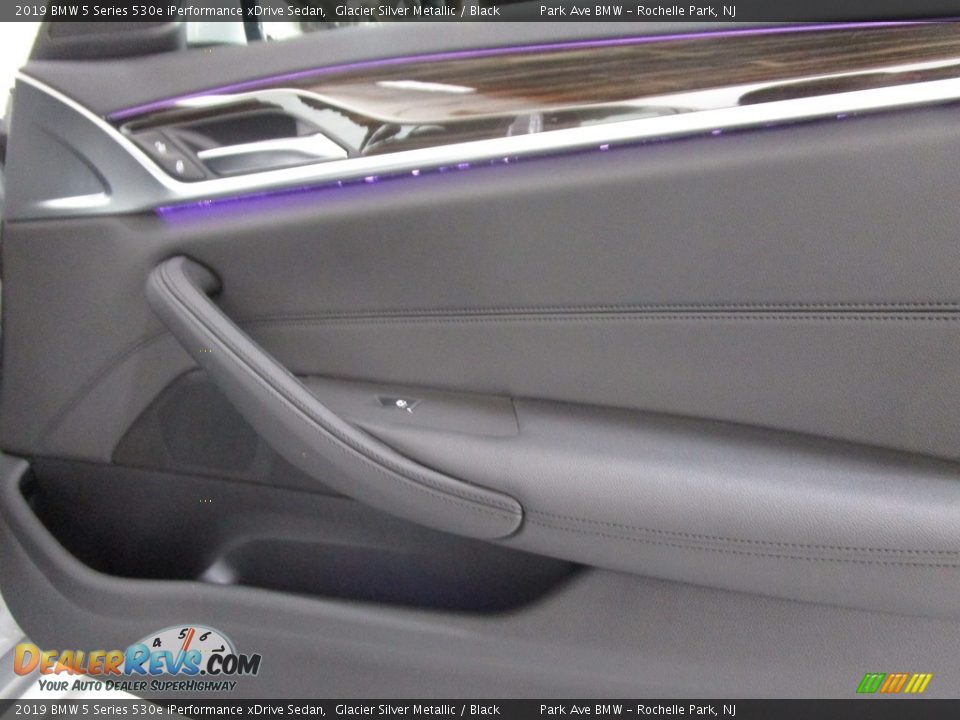 2019 BMW 5 Series 530e iPerformance xDrive Sedan Glacier Silver Metallic / Black Photo #13