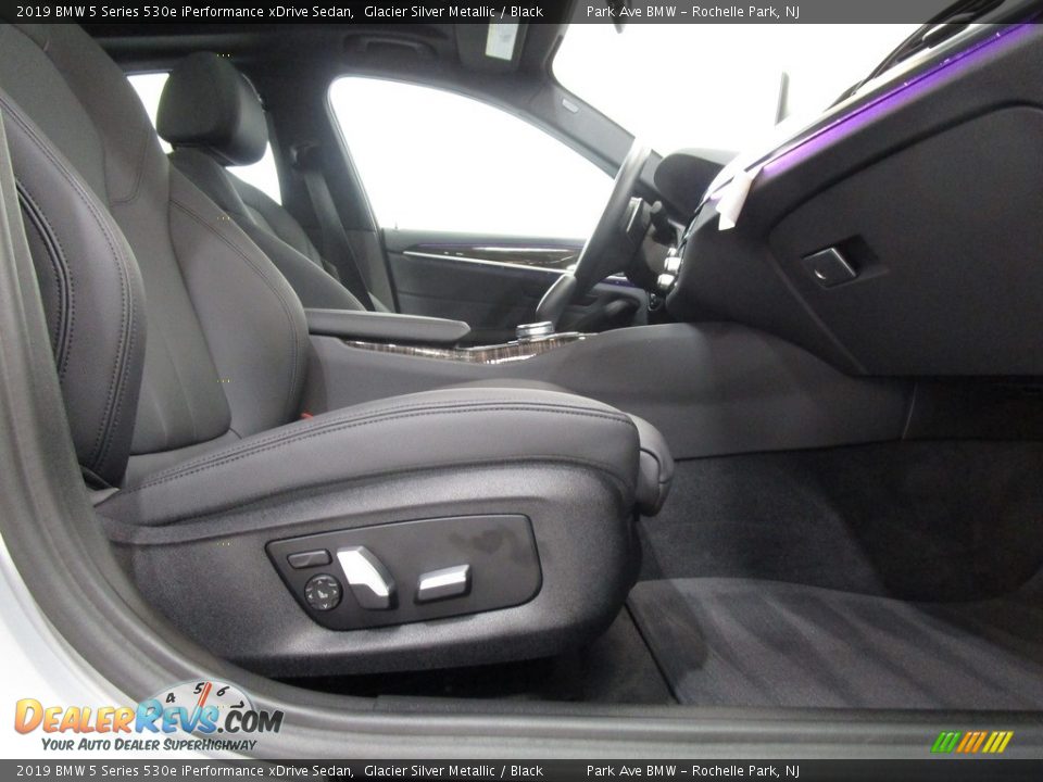 2019 BMW 5 Series 530e iPerformance xDrive Sedan Glacier Silver Metallic / Black Photo #15