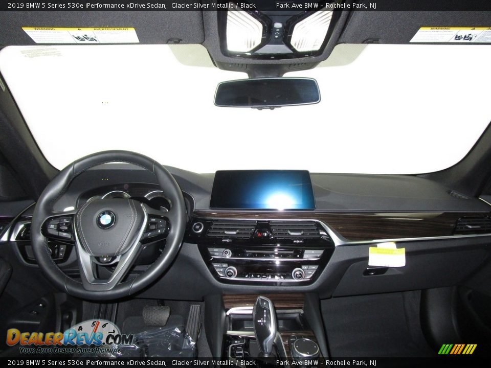 2019 BMW 5 Series 530e iPerformance xDrive Sedan Glacier Silver Metallic / Black Photo #22